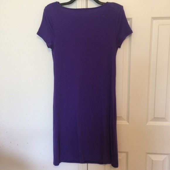 Velvet - Picture 2 of 3